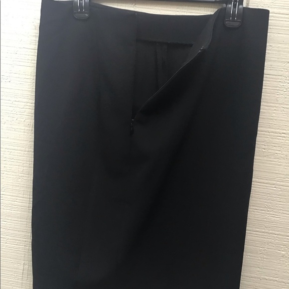 Diane Von  Furstenberg black skirt - Picture 2 of 4
